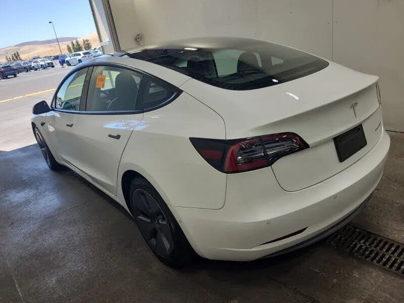 2021 Tesla Model 3 photo 3