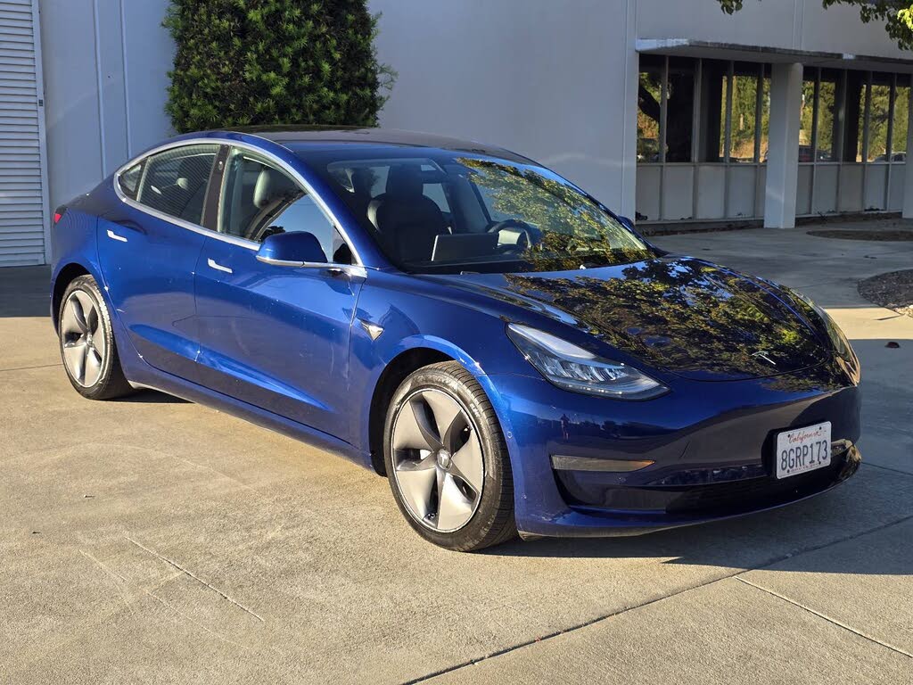 2018 Tesla Model 3 photo 1
