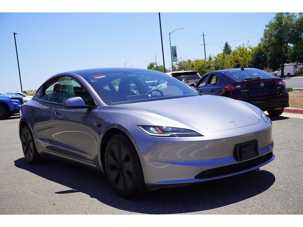 2025 Tesla Model 3 Long Range