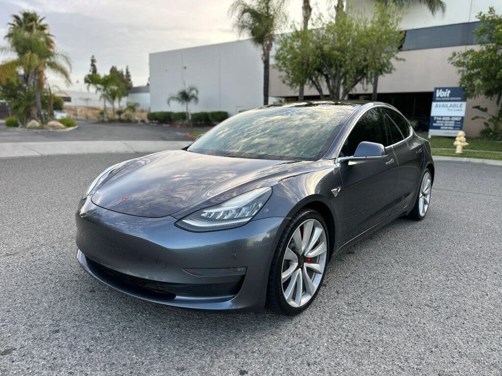 2018 Tesla Model 3 photo 1