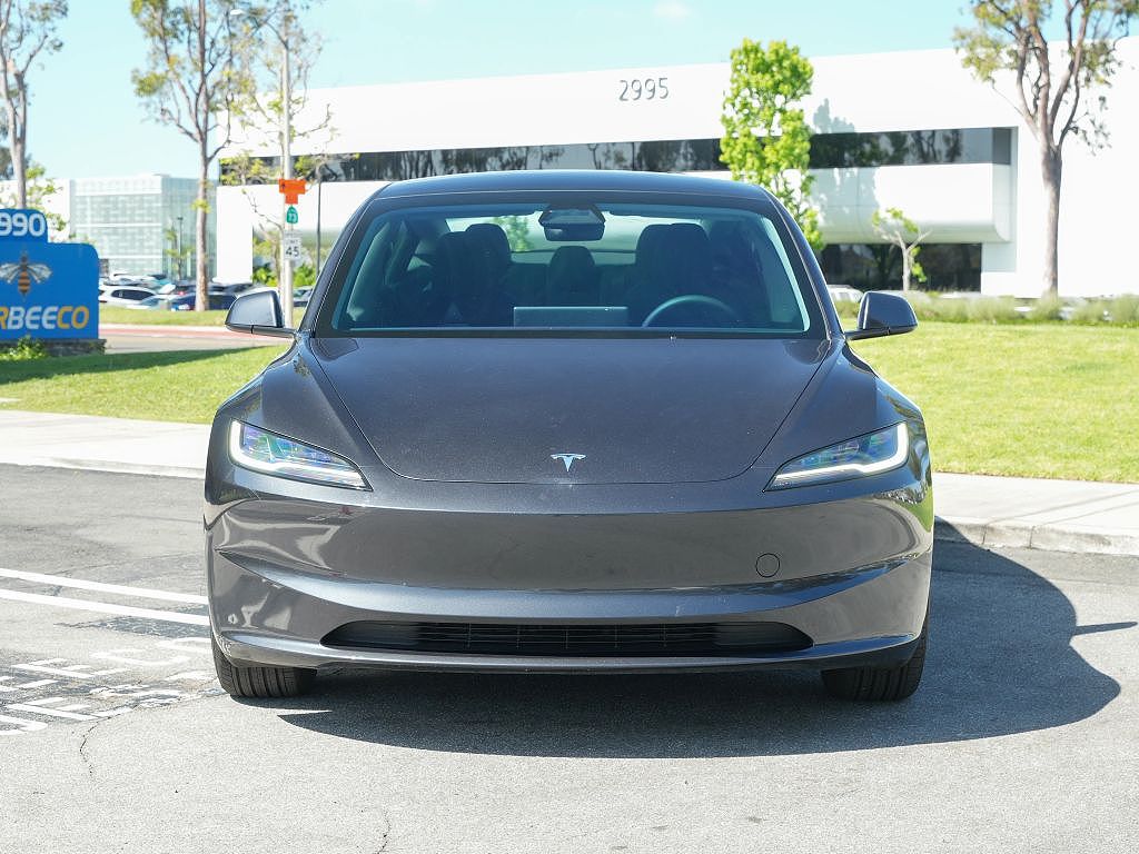 2026 Tesla Model 3 photo 1