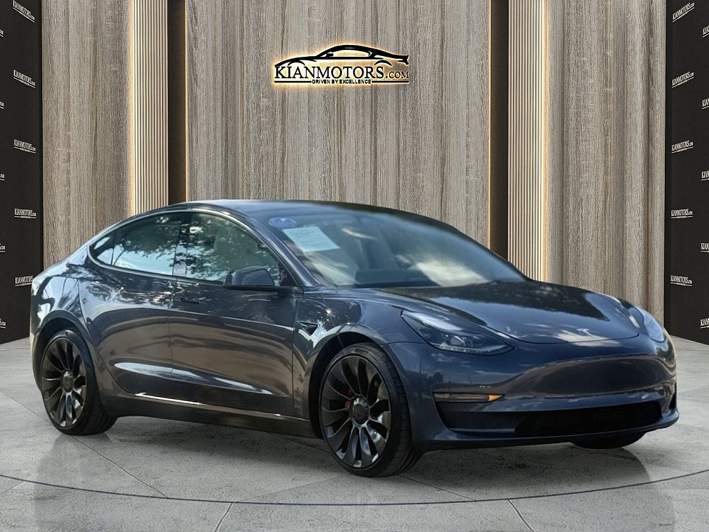 2023 Tesla Model 3 Performance