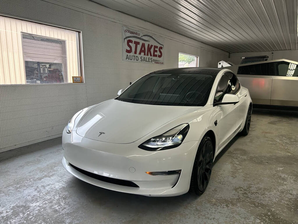 2023 Tesla Model 3 Performance