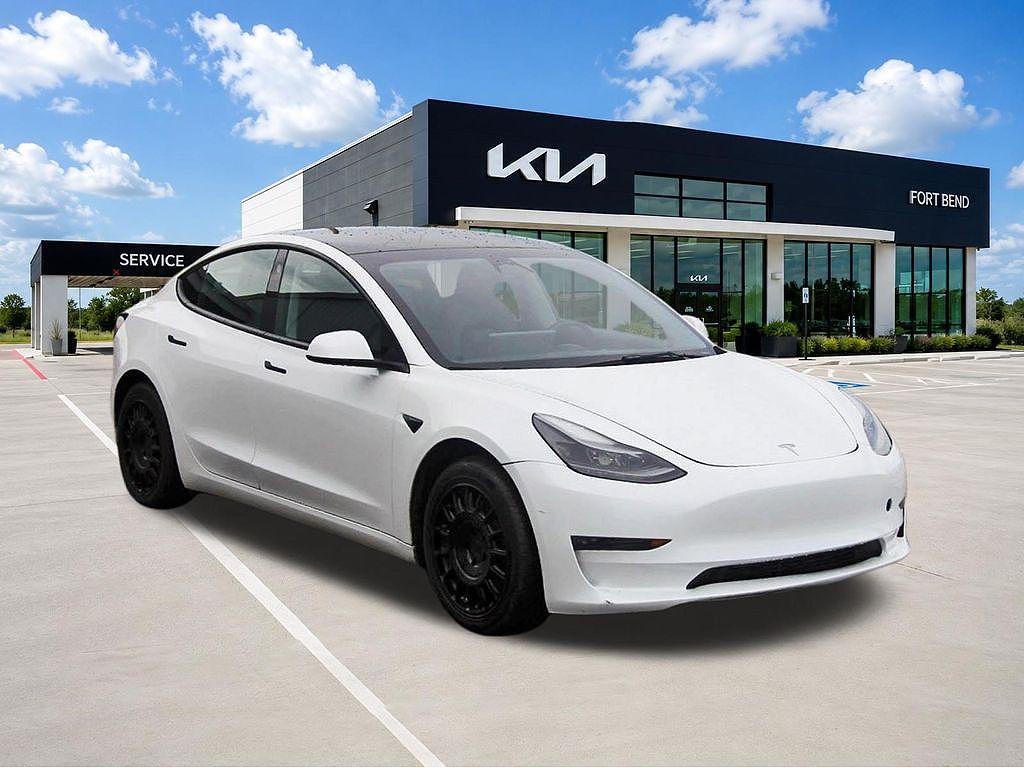 2023 Tesla Model 3 Performance