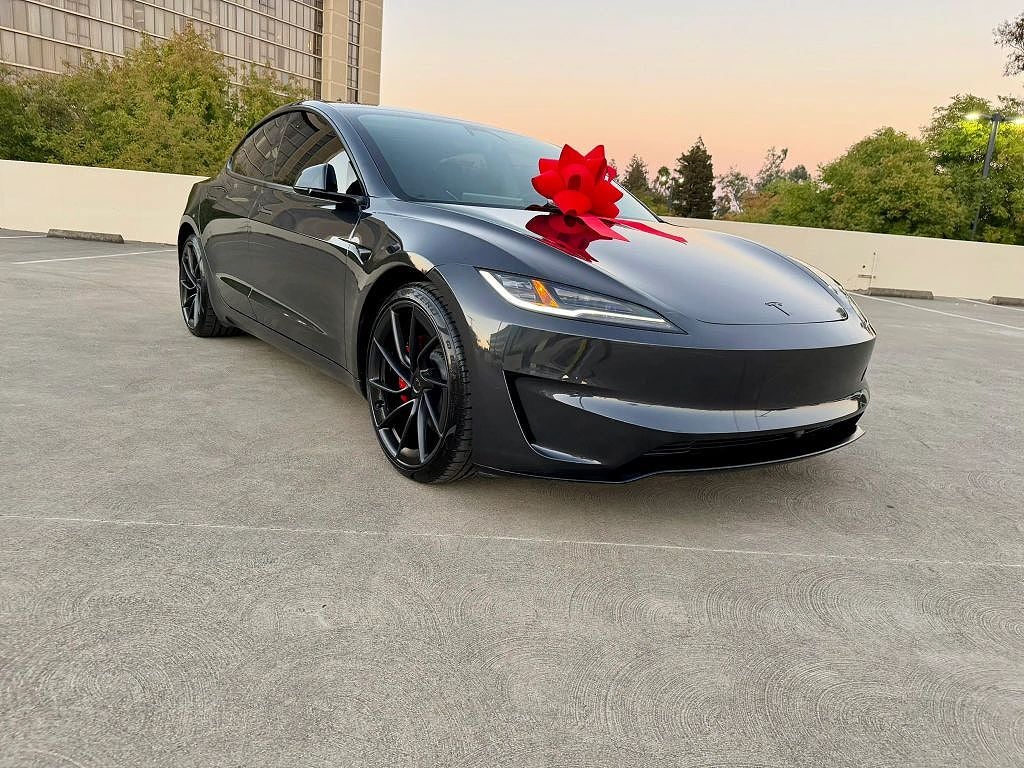 2026 Tesla Model 3 photo 1