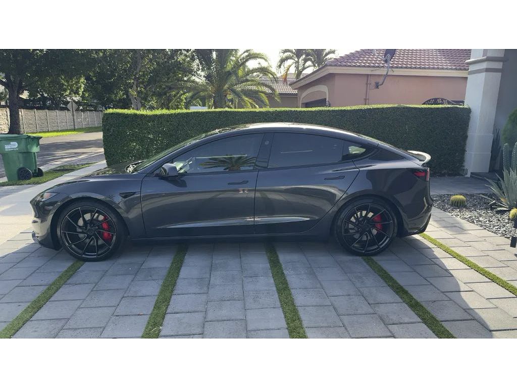 2024 Tesla Model 3 Performance