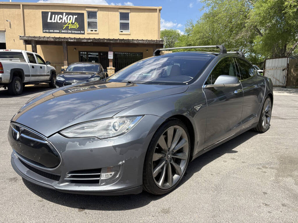 2013 Tesla Model S Performance