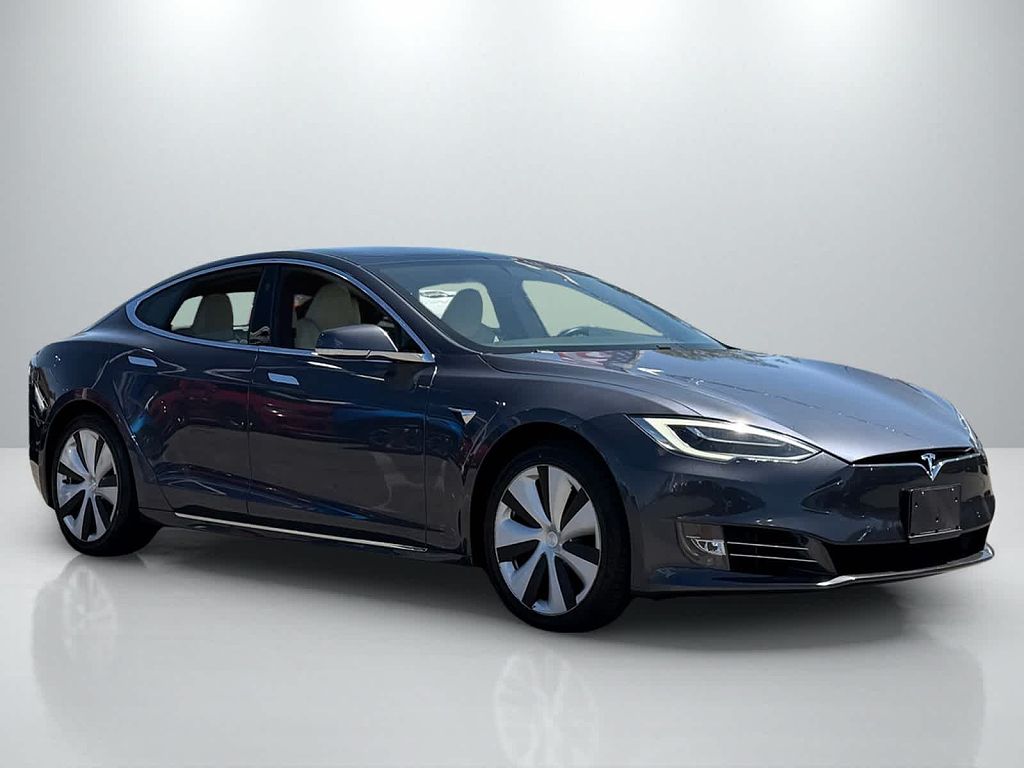 2021 Tesla Model S Long Range