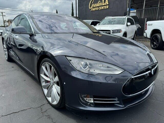 2015 Tesla Model S photo 1