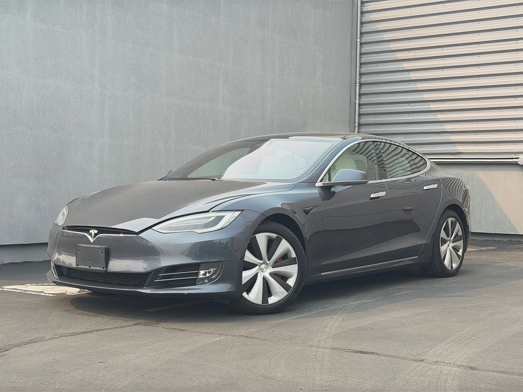 2020 Tesla Model S Performance