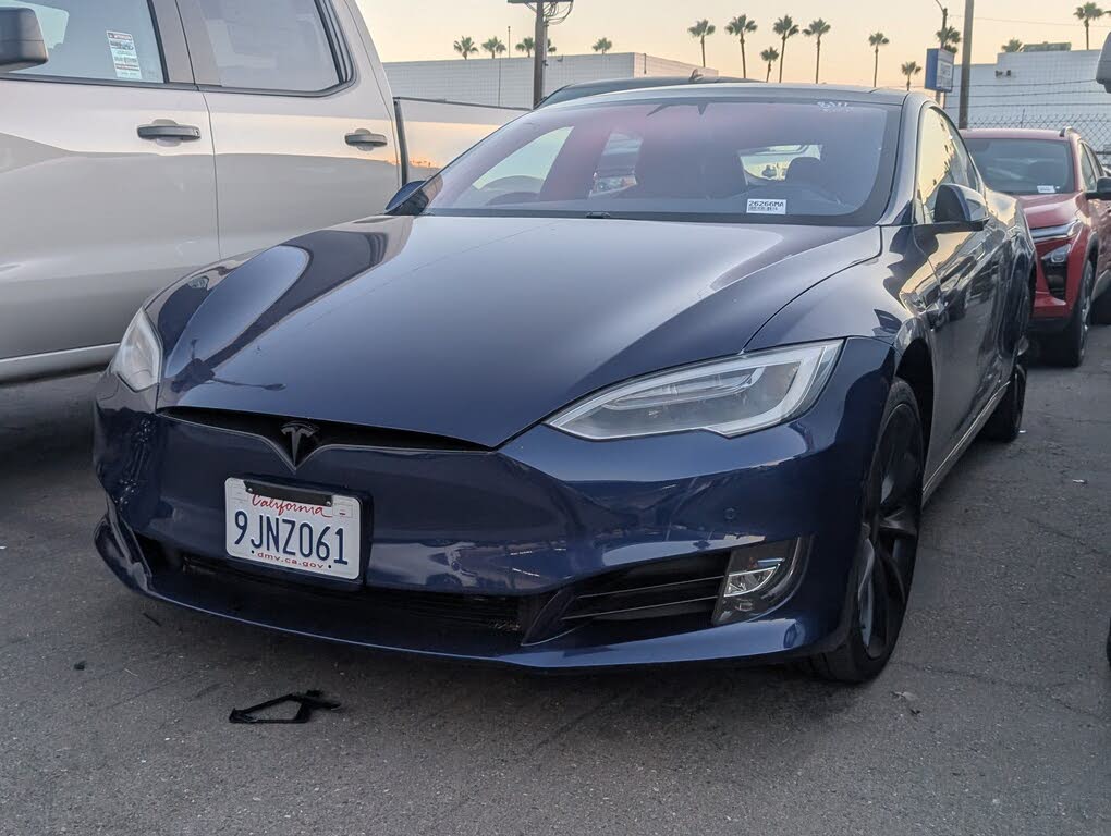 2017 Tesla Model S photo 1