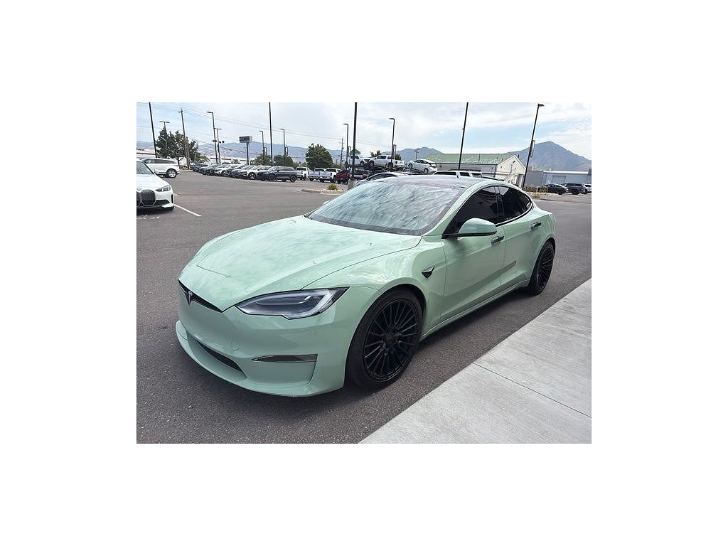 2022 Tesla Model S Plaid