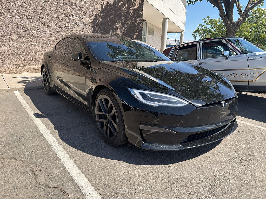 2022 Tesla Model S Plaid