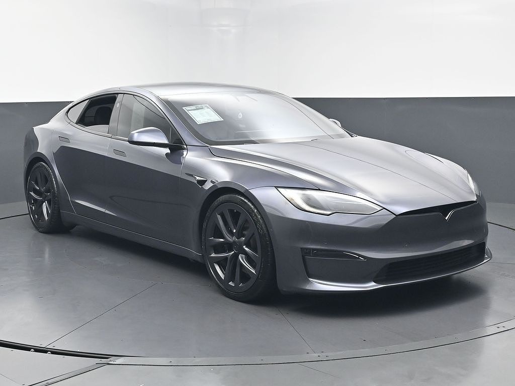 2022 Tesla Model S Plaid