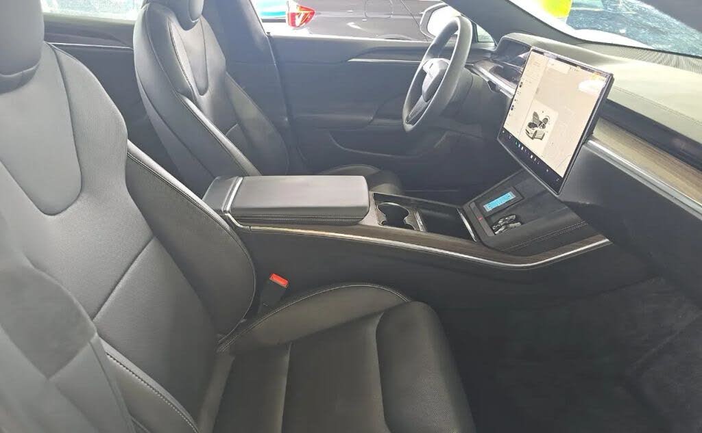 2021 Tesla Model S Plaid