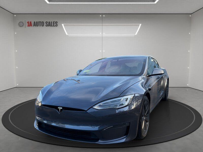 2022 Tesla Model S Plaid