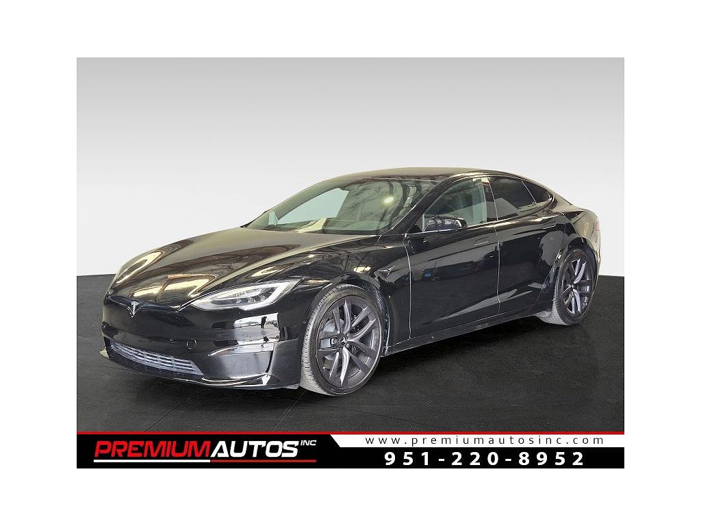2021 Tesla Model S photo 1