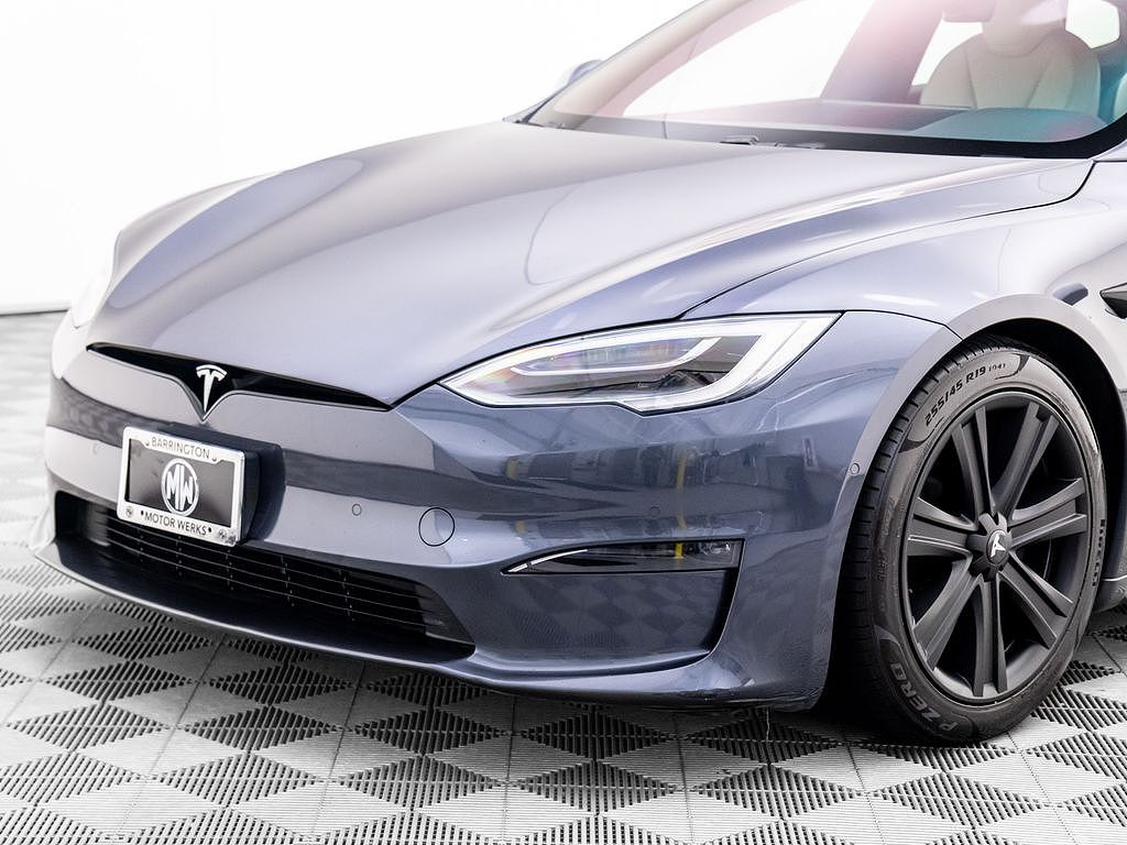 2022 Tesla Model S Plaid