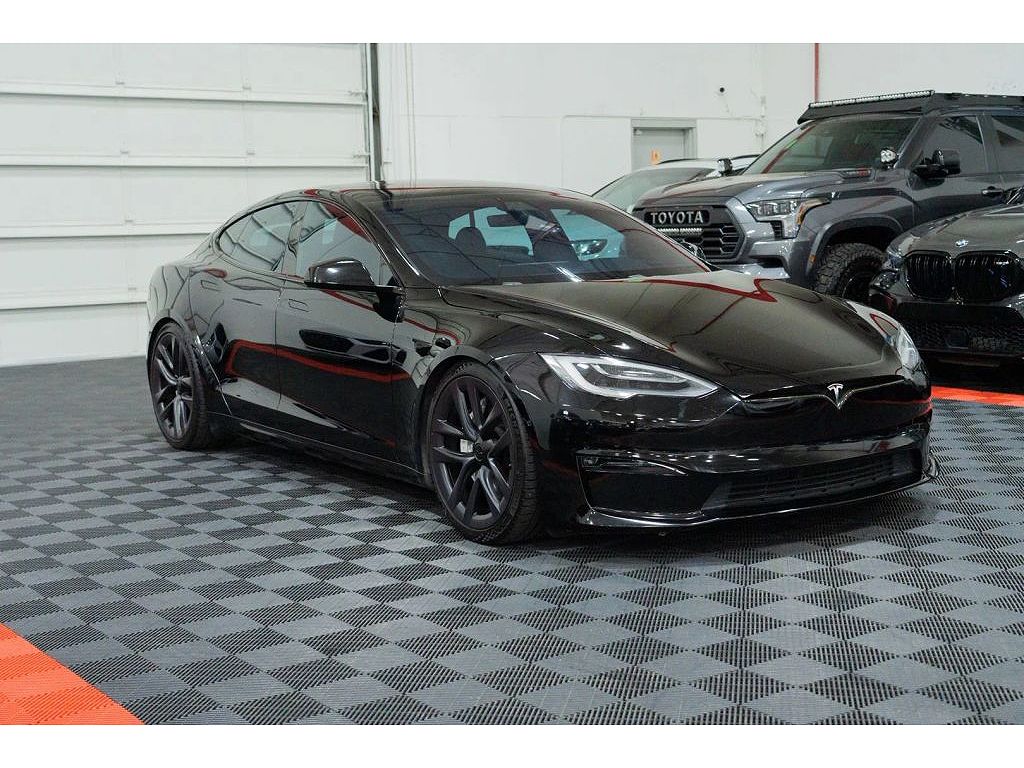 2021 Tesla Model S Plaid