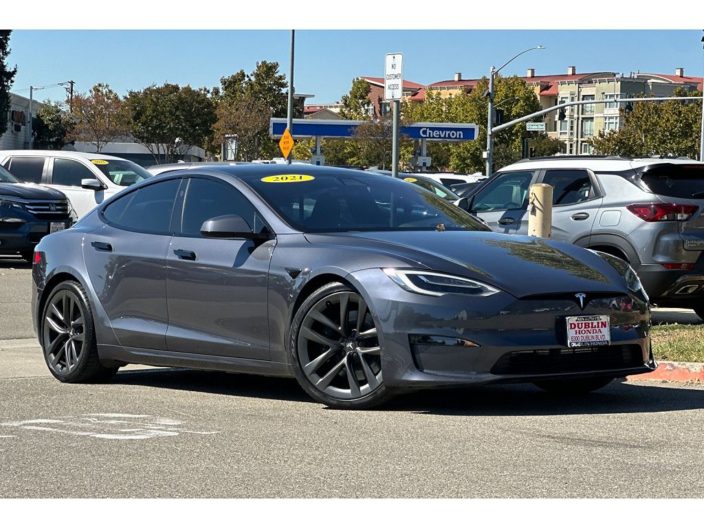 2021 Tesla Model S photo 1