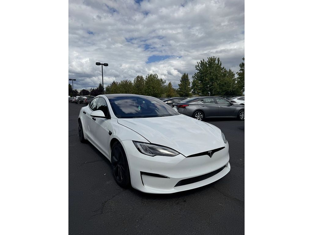 2022 Tesla Model S Plaid