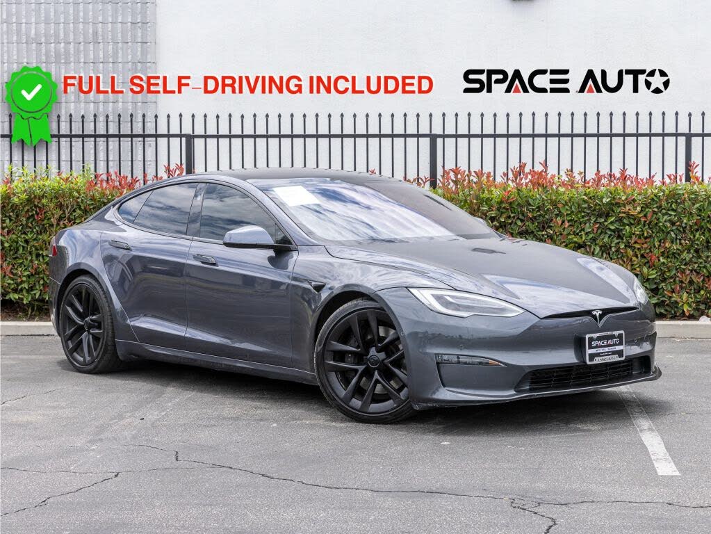 2021 Tesla Model S photo 1