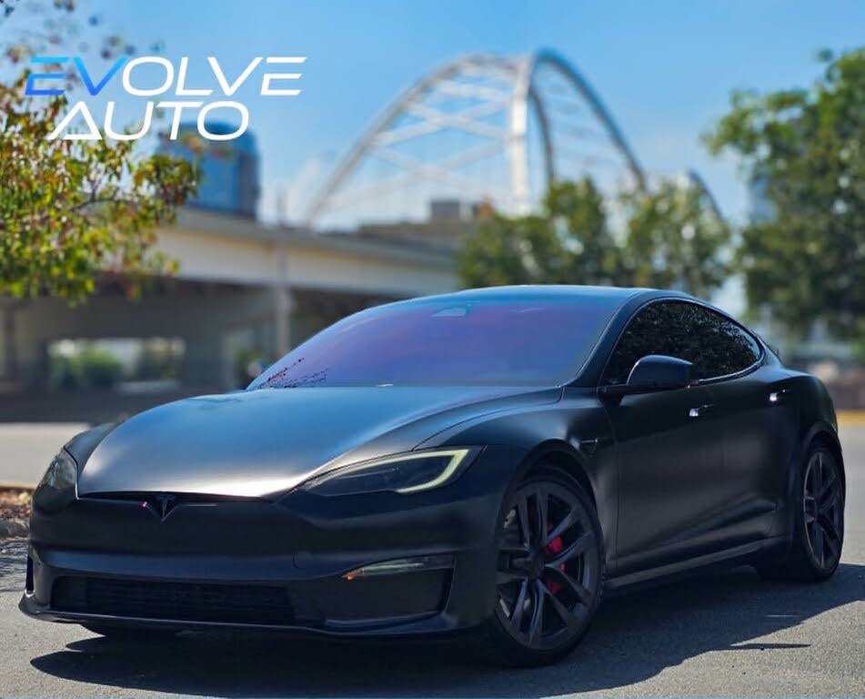 2024 Tesla Model S Plaid