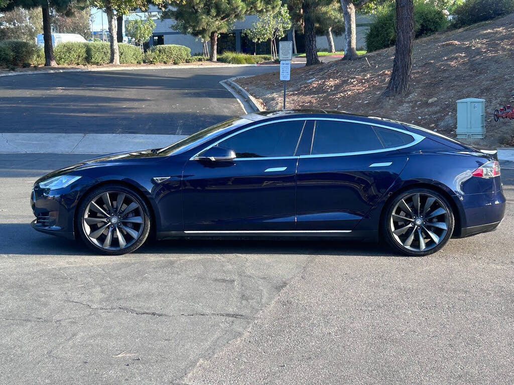 2014 Tesla Model S photo 3