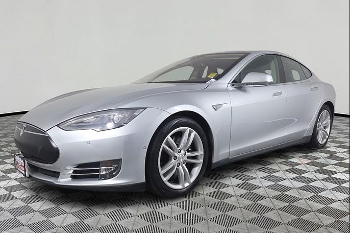 2015 Tesla Model S 70D
