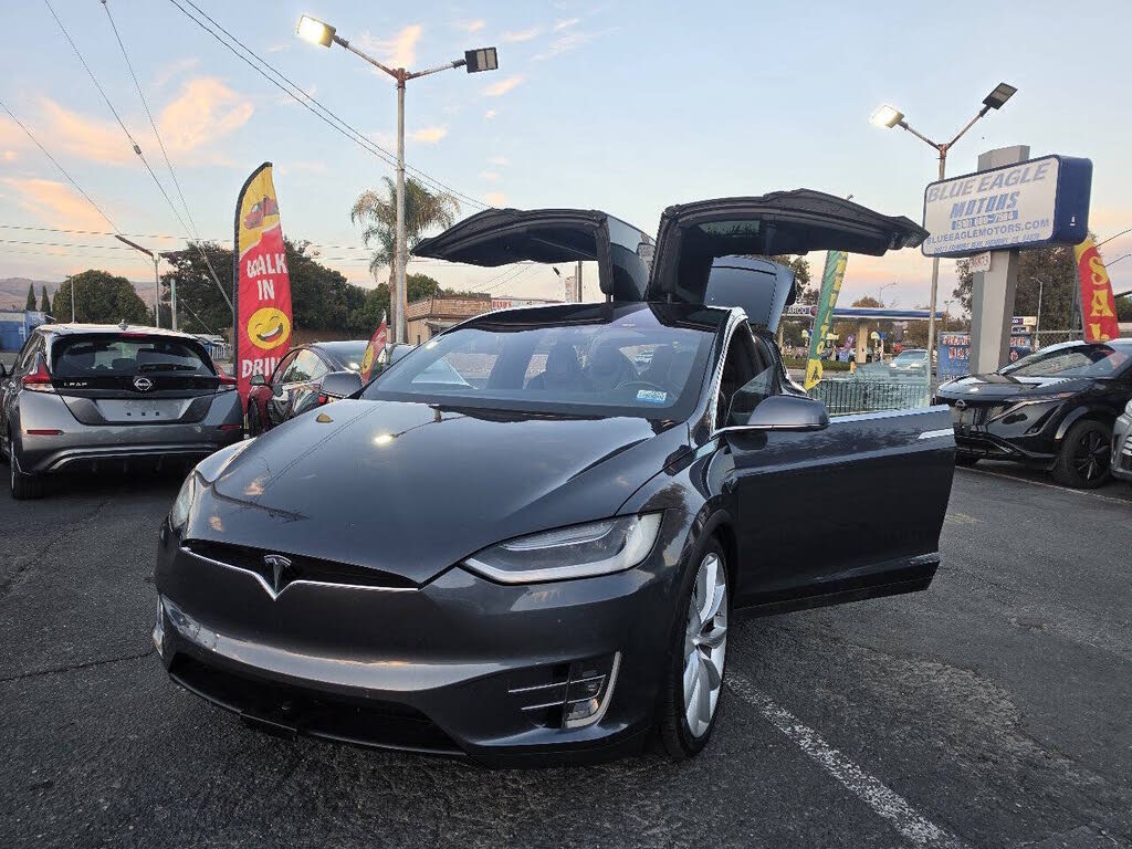 2016 Tesla Model X photo 1