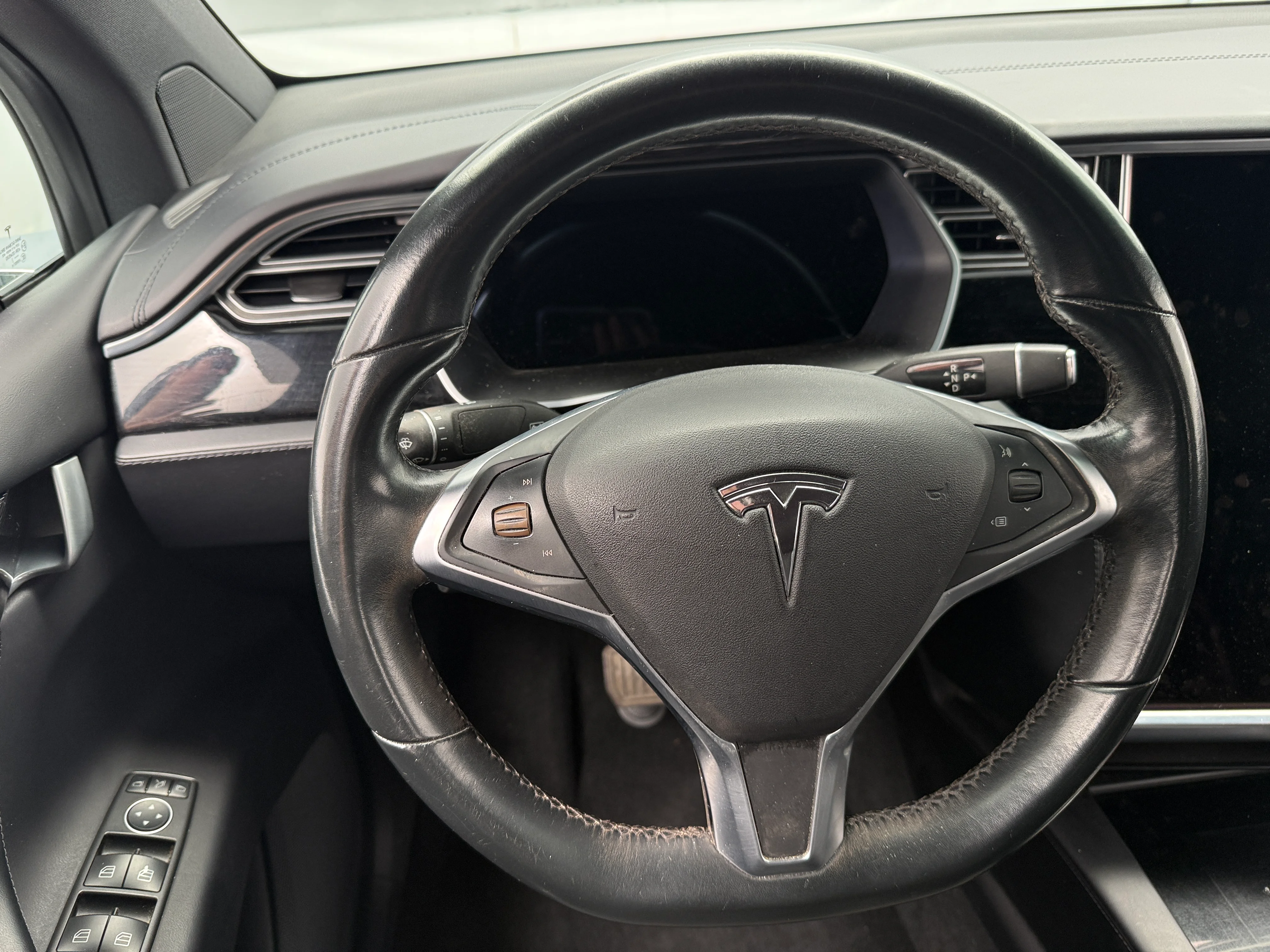 2017 Tesla Model X photo 2