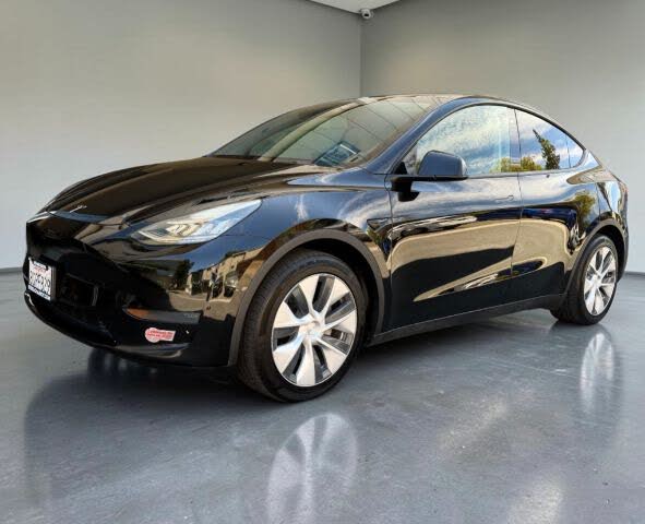 2020 Tesla Model Y photo 1