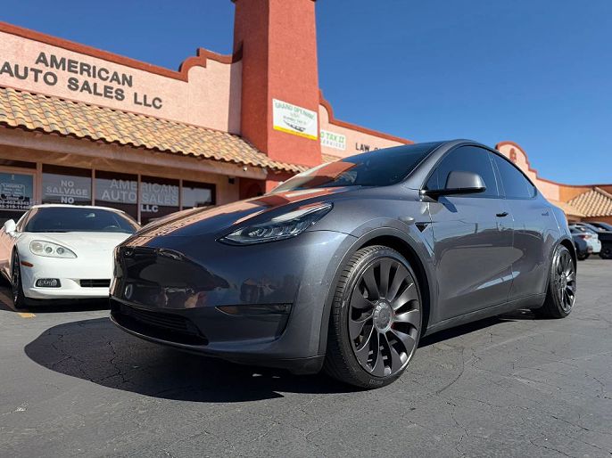 2020 Tesla Model Y photo 2