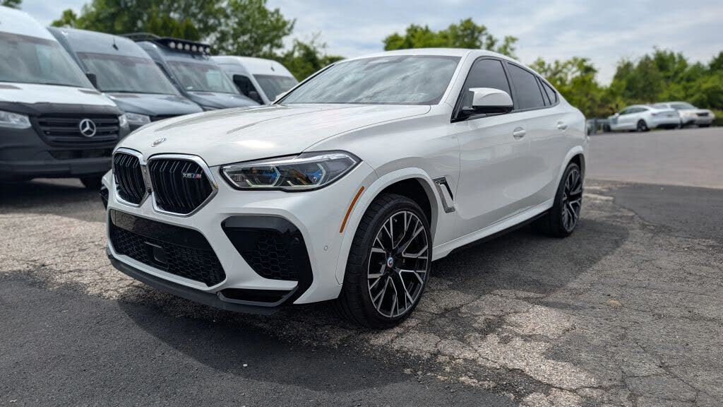 2023 BMW X6 M