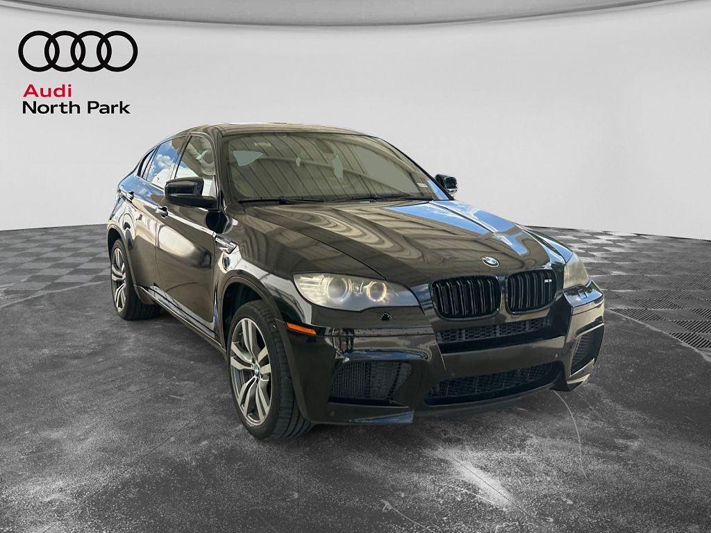2011 BMW X6 M