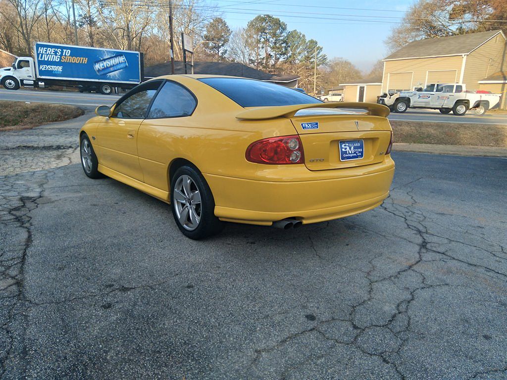 2004 Pontiac GTO