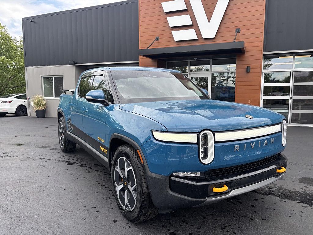 2022 Rivian R1T Adventure