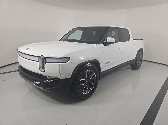 2024 Rivian R1T Adventure