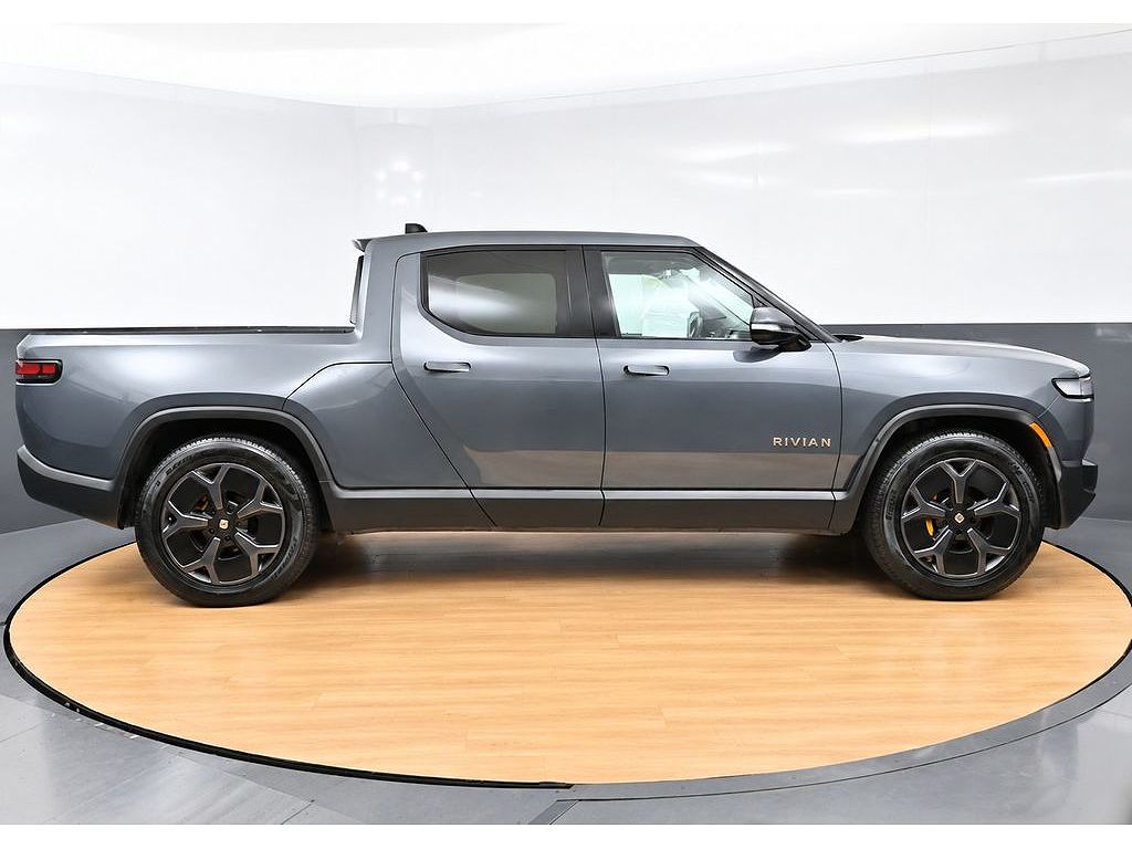 2022 Rivian R1T Adventure