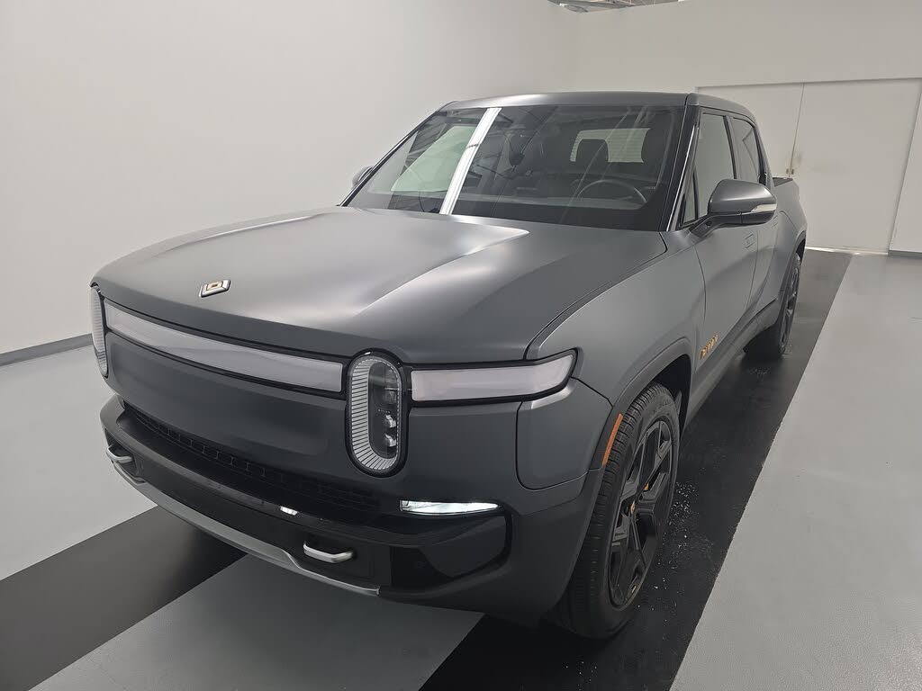 2024 Rivian R1T Adventure