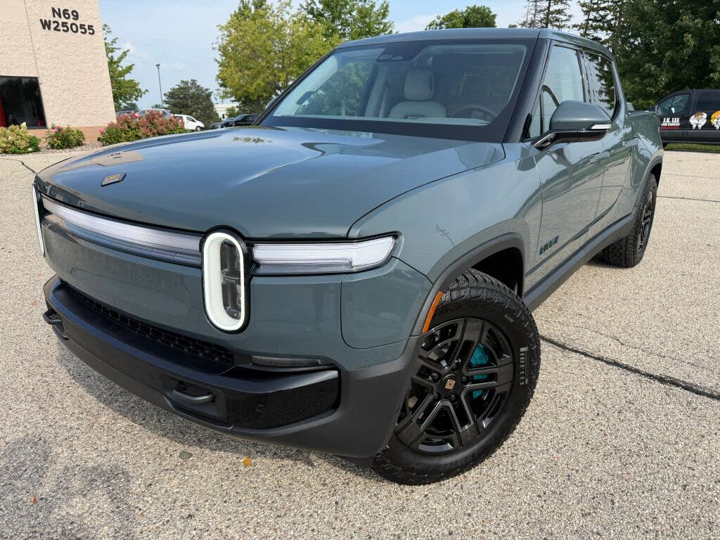2026 Rivian R1T Quad