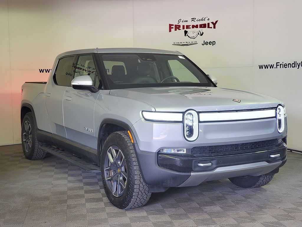 2024 Rivian R1T Adventure