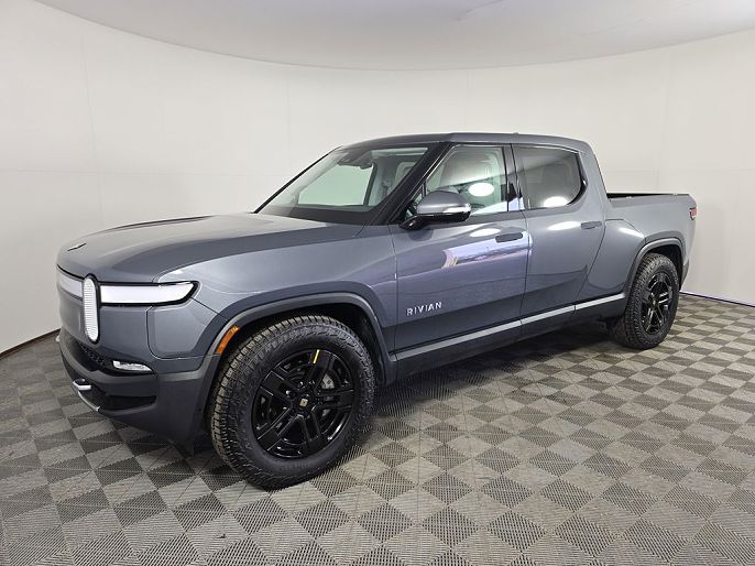 2024 Rivian R1T Adventure