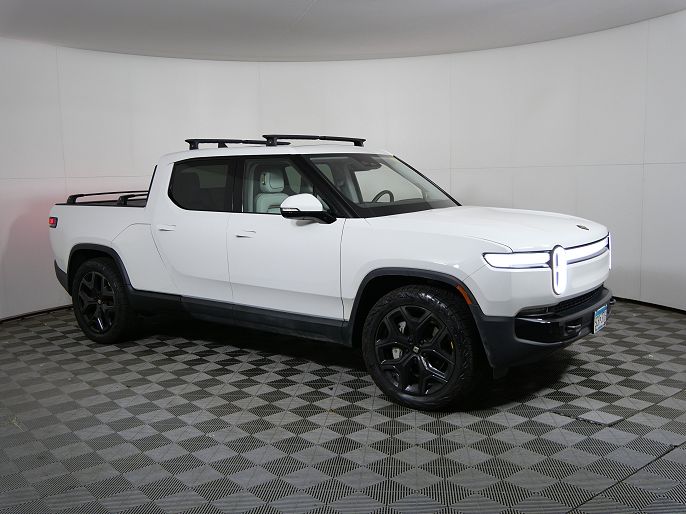 2025 RIVIAN R1T Adventure