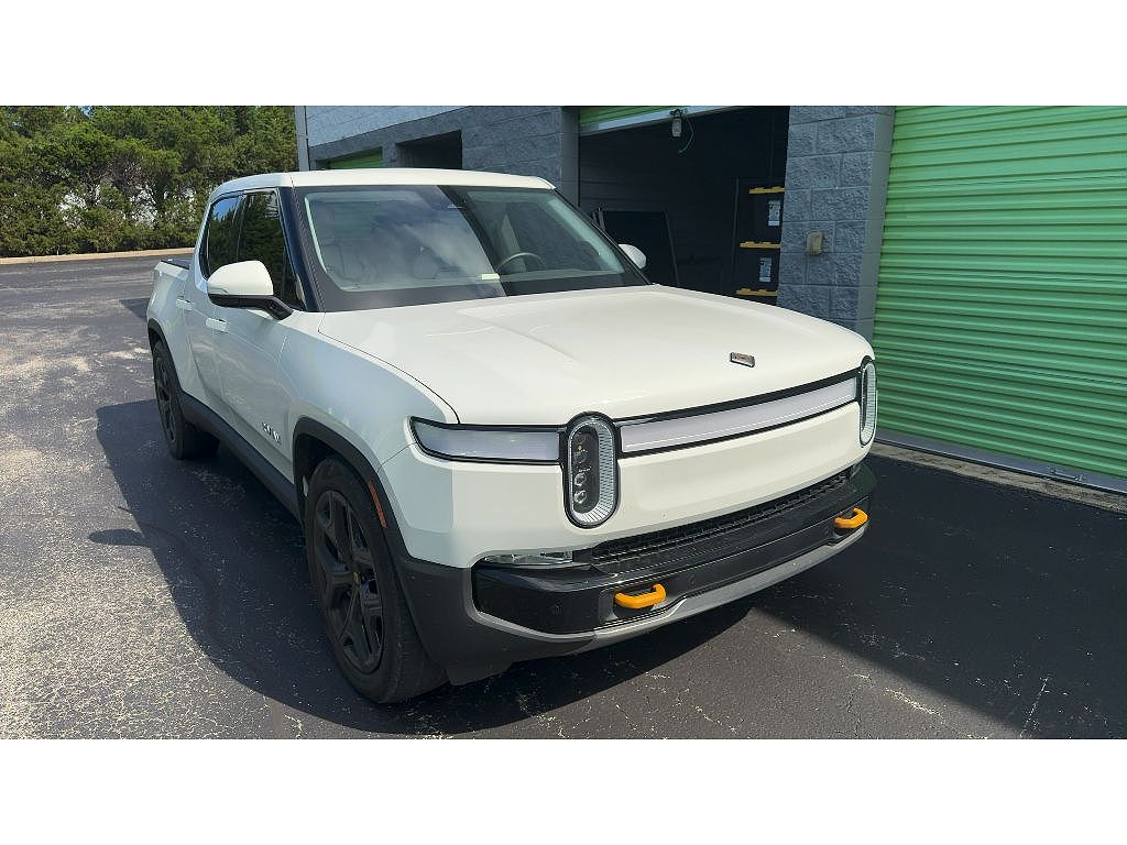 2024 Rivian R1T Adventure