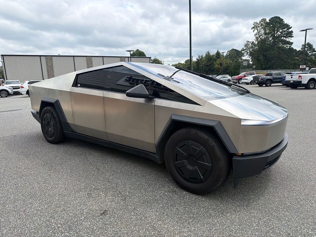 2025 Tesla Cybertruck