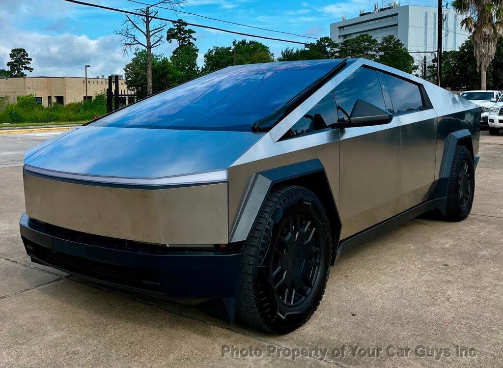2025 Tesla Cybertruck