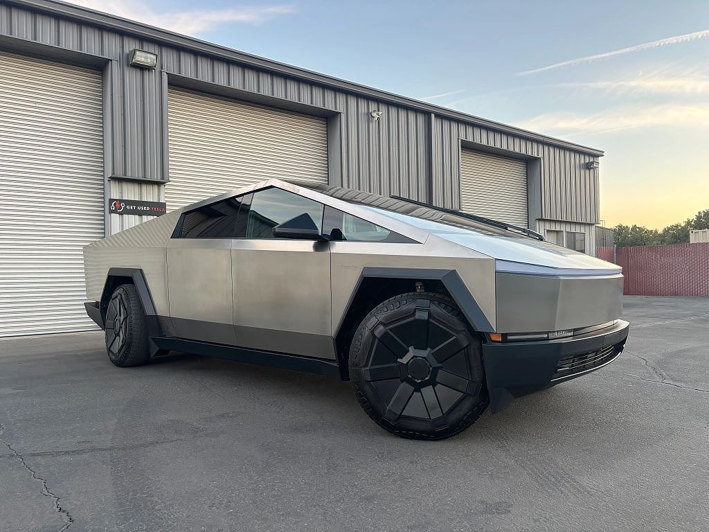 2024 Tesla Cybertruck