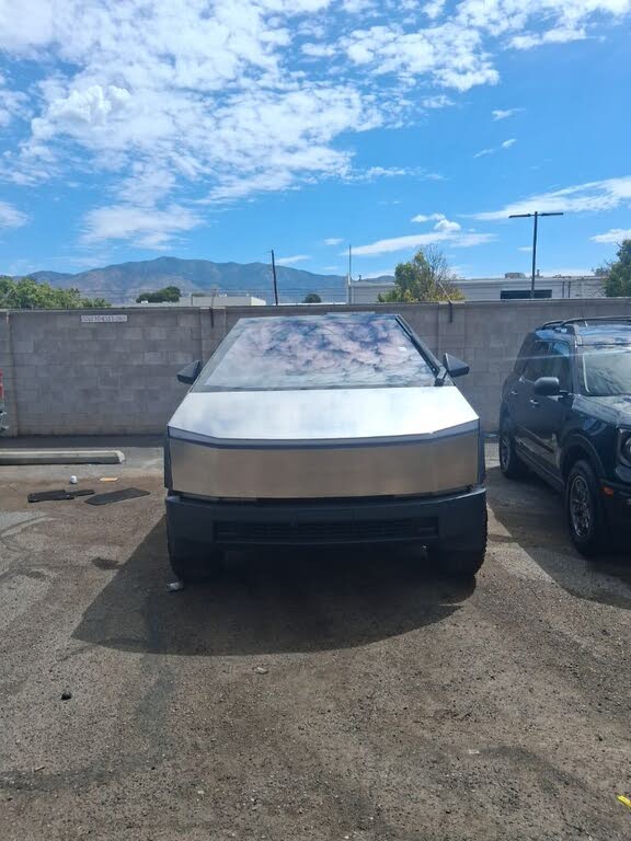 2024 Tesla Cybertruck