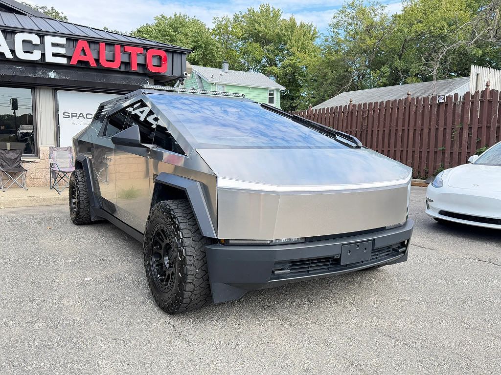 2024 Tesla Cybertruck Foundation Lifetime FSD